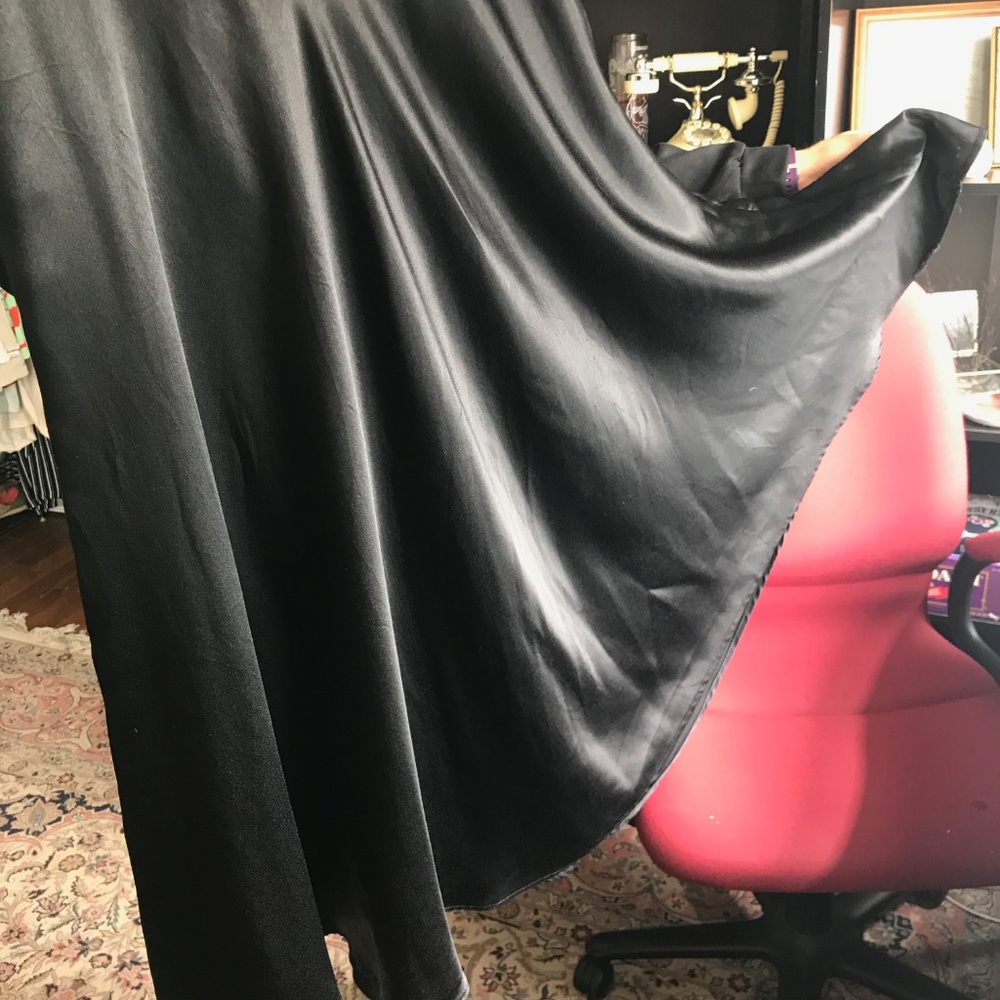 ❌❌SOLD❌❌ Black Satin Vintage Midi Circle Skirt